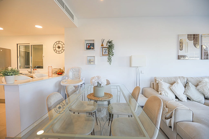 Magnificent apartment with small private garden in Cala Vines