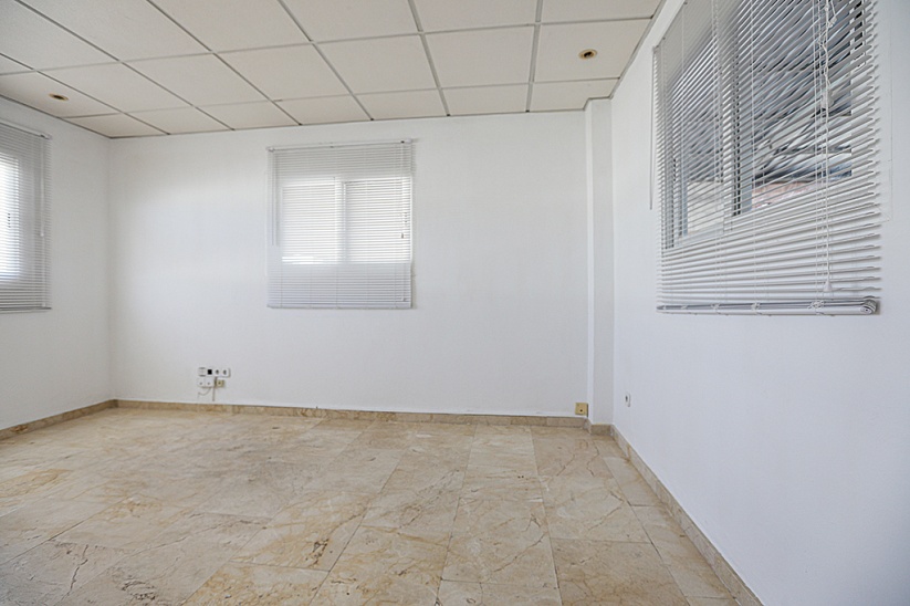 Lovely commercial building with parking in Santa Ponsa