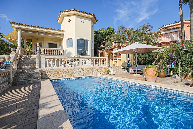Mediterranean style villa with pool in Costa de la Calma