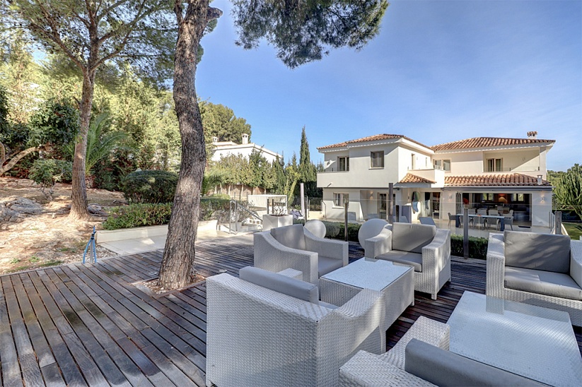 Lovely modern villa in Santa Ponsa
