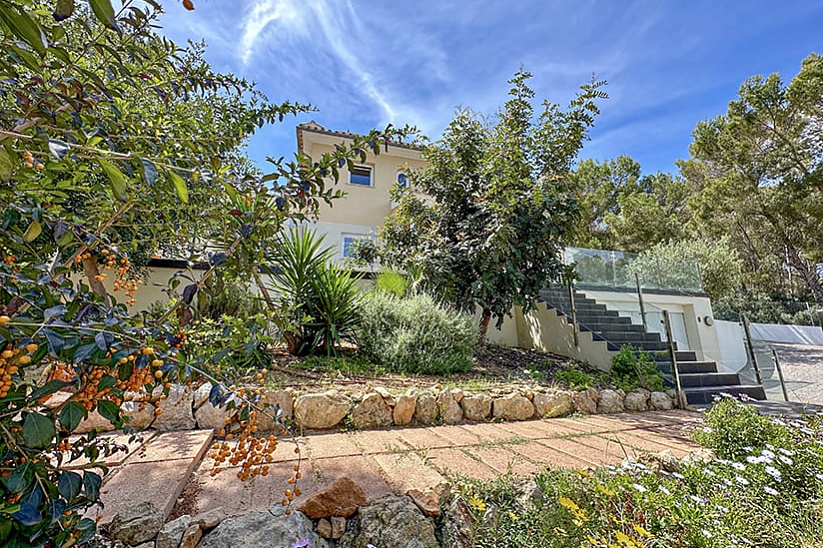 Spacious Mediterranean style villa in Sol de Mallorca