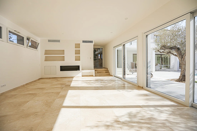 New 6 bedroom luxury villa with sea views in Sol de Mallorca