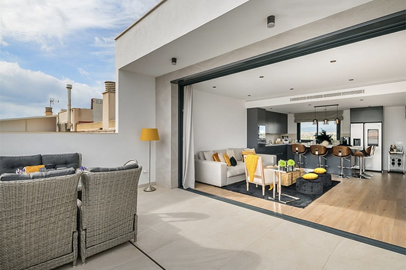 New duplex penthouse with fantastic panoramic views in Portixol, Palma