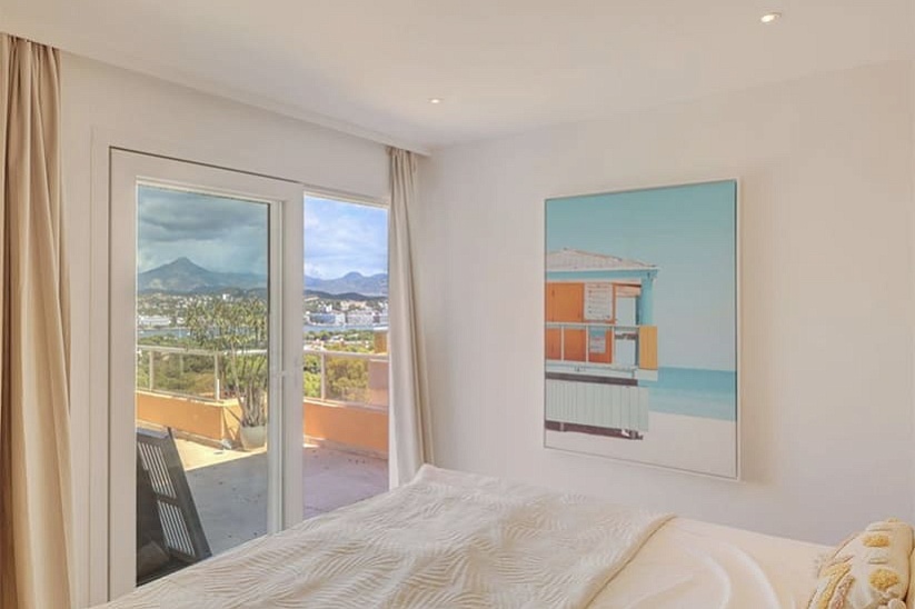 Renovated apartment with sea views in Santa Ponsa