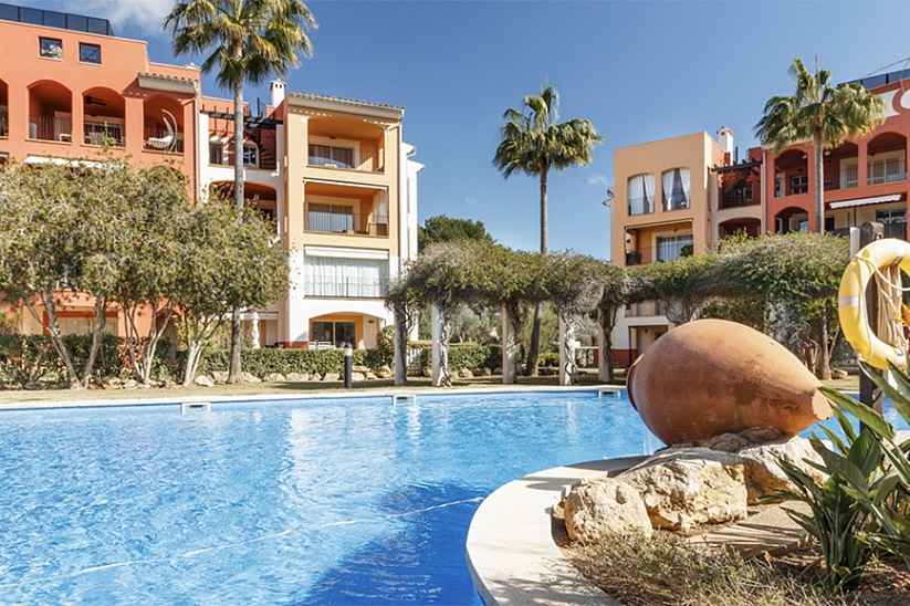 3 bedroom apartment in a prestigious complex in Nova Santa Ponsa