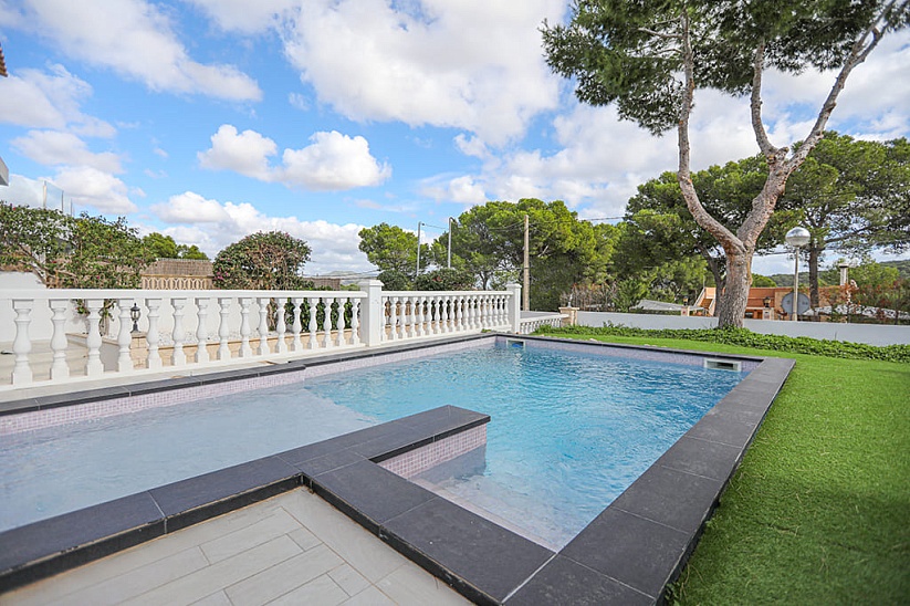 Villa with pool in a prestigious area in El Toro