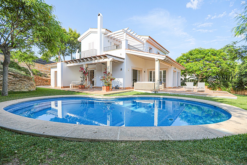 Lovely family villa in a prestigious area in Nova Santa Ponsa