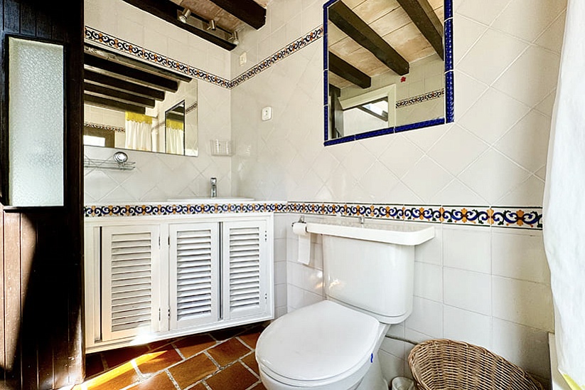 Charming Traditional Finca with Central Location and Guest House in Costa de la Calma