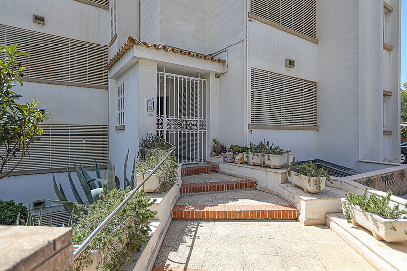 Apartment near the beach with sea views in Santa Ponsa