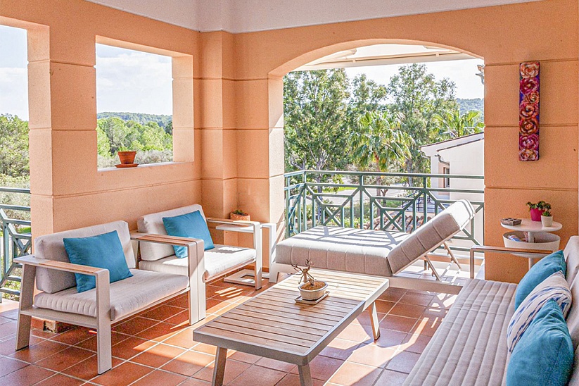 Lovely apartment with panoramic mountain views in Santa Ponsa
