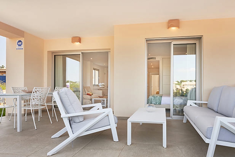 New modern apartments in a luxury residence in Porto Cristo