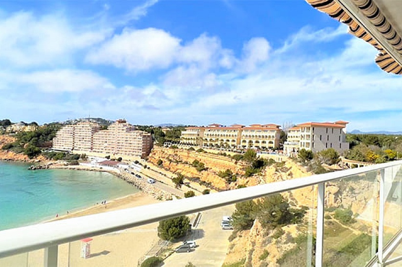 Luxury apartment on the first line of the sea in Port Adriano, El Toro
