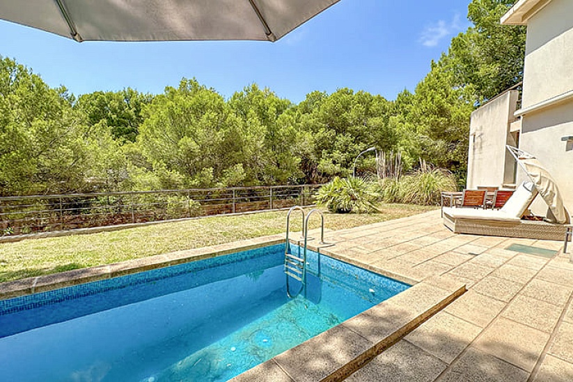 Unique detached house with pool for sale in Costa de la Calma