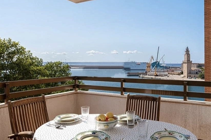 Lovely apartment with sea views in Palma
