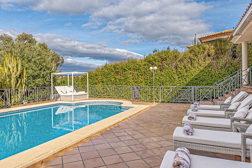 Spacious Mediterranean style villa with sea views in Santa Ponsa