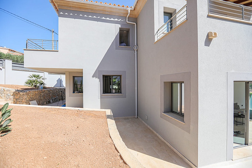 New 3 bedroom villa in a premium location in El Toro