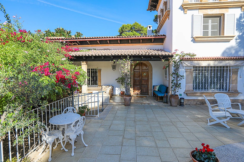 Beautiful and stylish villa with garden and pool in Can Pastilla