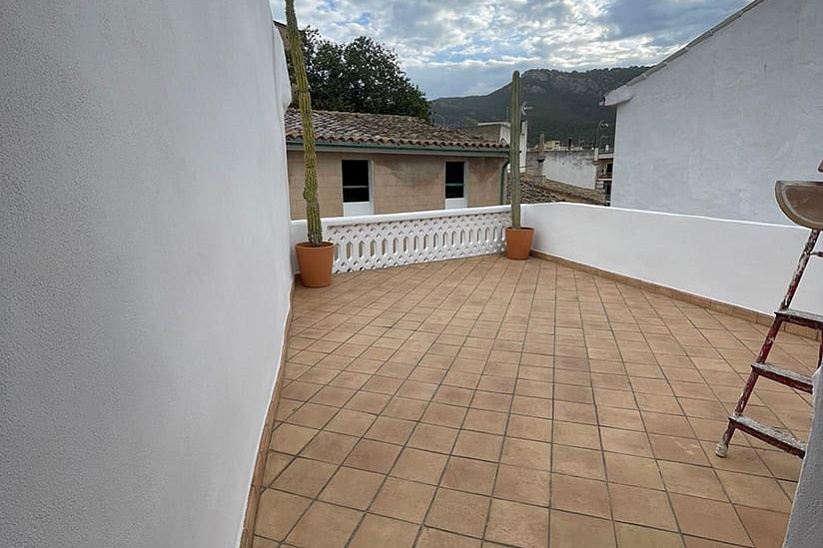 Beautiful, completely renovated house in the heart of Andratx