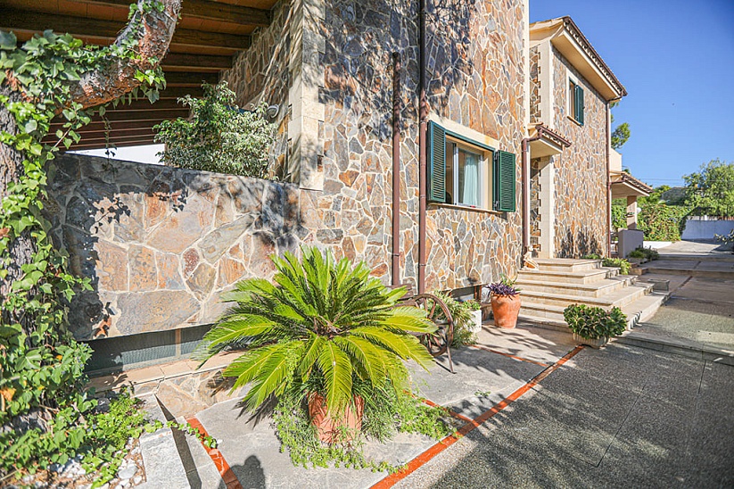 House with pool in Costa de la Calma